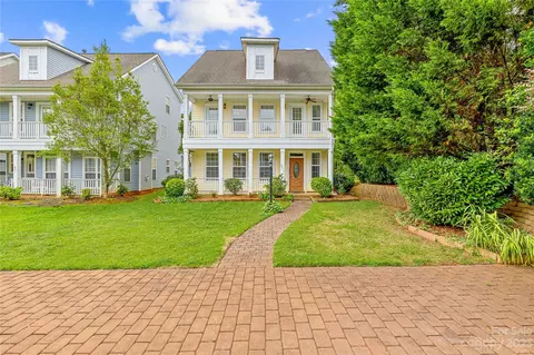 8015 Gleen Oak Ln, Huntersville, NC 28078