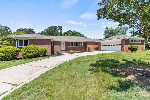 1131 Crestview Ave, Salisbury, NC 28144