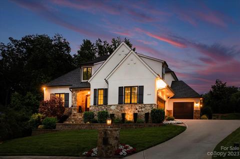 19608 Olde Spring Ct, Cornelius, NC 28031 photo 2