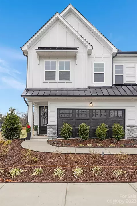 4013 Easton Ridge Ln, Charlotte, NC 28226