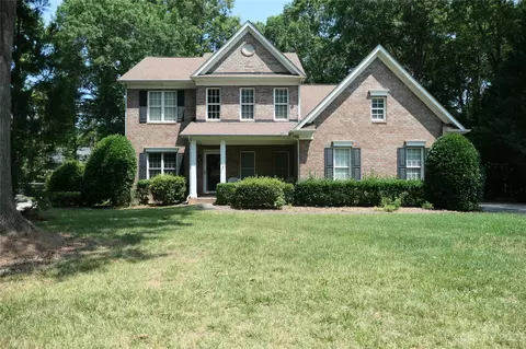 8502 Priory Ct, Waxhaw, NC 28173