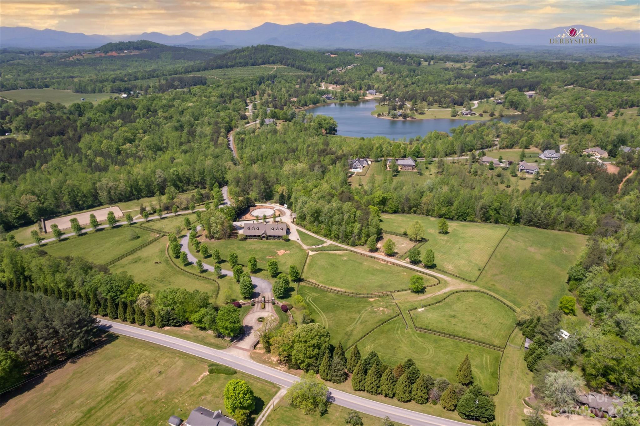 40 Mapleton Ln Unit 40  