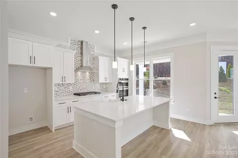 1010 Parkes St, Matthews, NC 28105