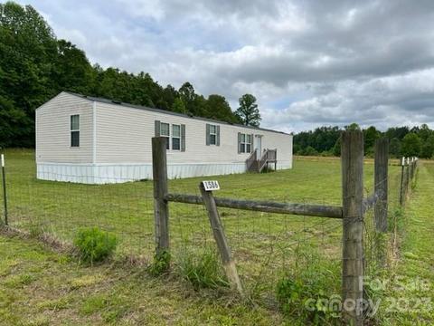 1586 Hemphill Rd, Union Mills, NC 28167