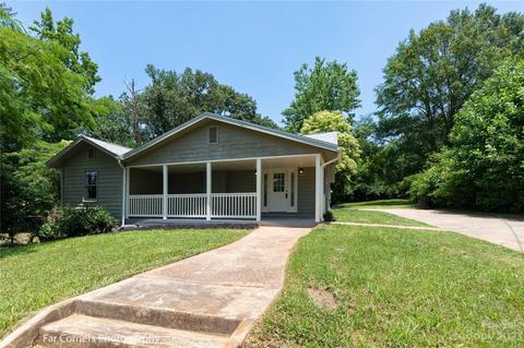 190 Clay St, Forest City, NC 28043