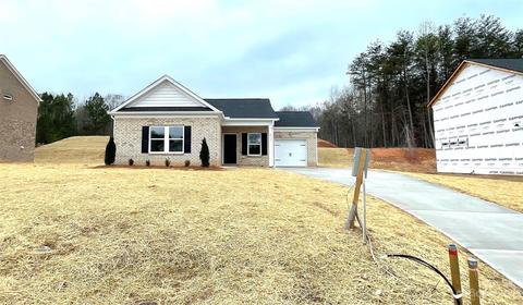 2529 Gelsinger Ave, Bessemer City, NC 28016
