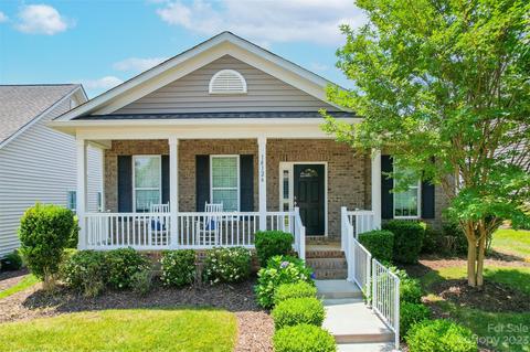 18126 Ebenezer Dr, Cornelius, NC 28031 photo 3