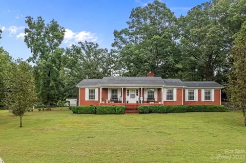 565 Phaniel Church Rd, Rockwell, NC 28138