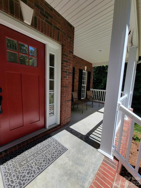 6530 Emory Dr, Hickory, NC 28601 photo 10