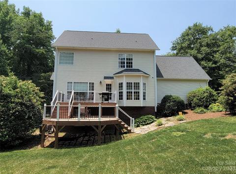 6530 Emory Dr, Hickory, NC 28601 photo 4