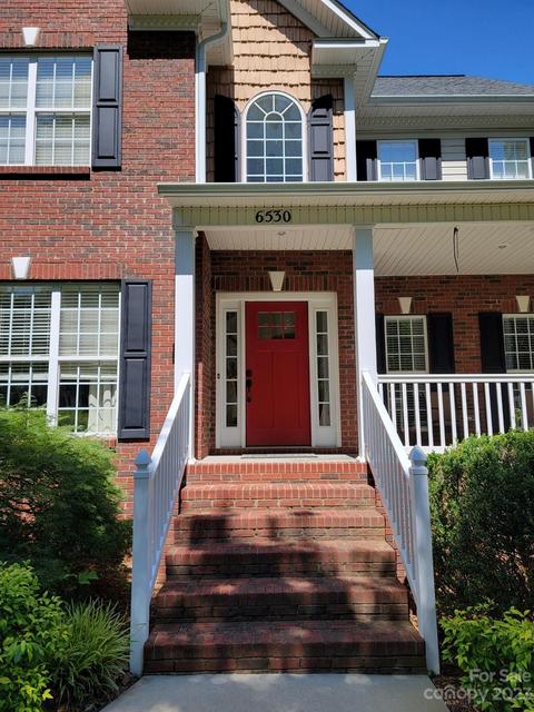 6530 Emory Dr, Hickory, NC 28601 photo 9