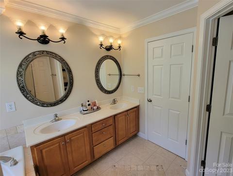 6530 Emory Dr, Hickory, NC 28601 photo 31
