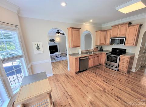 6530 Emory Dr, Hickory, NC 28601 photo 21