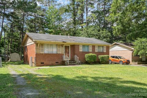 9206 Edgevale Dr, Charlotte, NC 28216