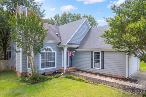13836 Poppleton Ct, Charlotte, NC 28273 photo 1