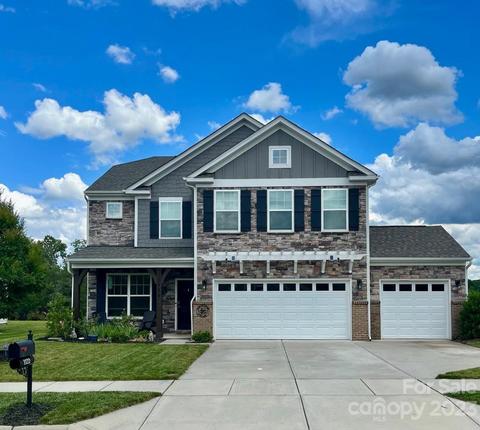 1122 Hearth Ln SW, Concord, NC 28025