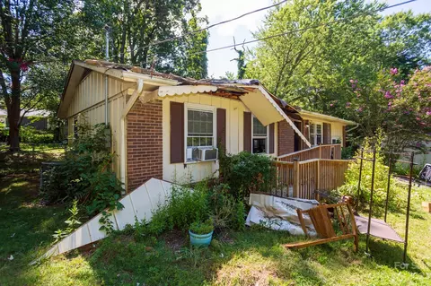 27 Stevens Hill Rd, Asheville, NC 28805