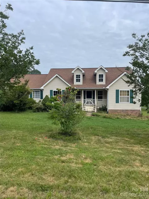 4 Grace Anna Ln, Alexander, NC 28701