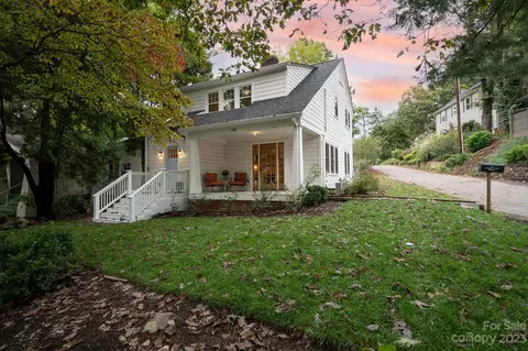 198 Forest Hill Dr, Asheville, NC 28803