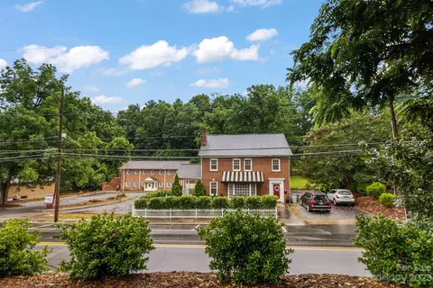 304 Mulberry Sw St SW, Lenoir, NC 28645