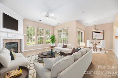 8921 Kestral Ridge Dr, Charlotte, NC 28269