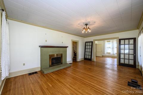 264 3rd Ave NE, Hickory, NC 28601 photo 24