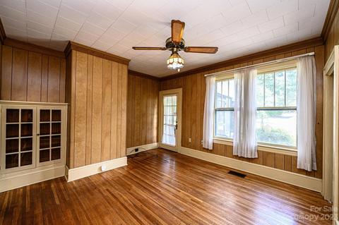 264 3rd Ave NE, Hickory, NC 28601 photo 32