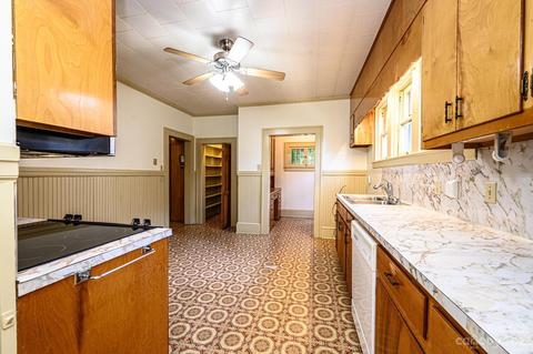 264 3rd Ave NE, Hickory, NC 28601 photo 28