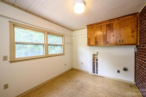 264 3rd Ave NE, Hickory, NC 28601 photo 33
