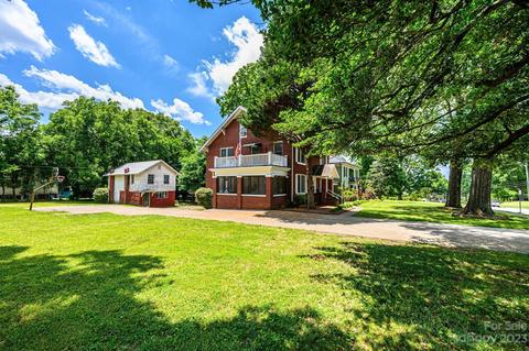 264 3rd Ave NE, Hickory, NC 28601 photo 3