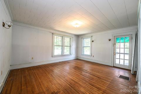 264 3rd Ave NE, Hickory, NC 28601 photo 38
