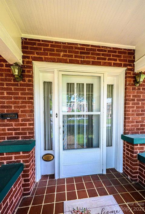 264 3rd Ave NE, Hickory, NC 28601 photo 17