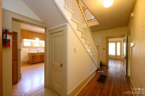 264 3rd Ave NE, Hickory, NC 28601 photo 34