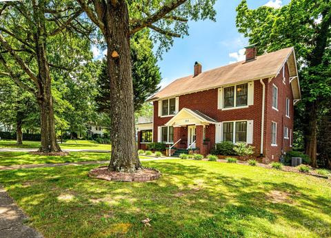 264 3rd Ave NE, Hickory, NC 28601