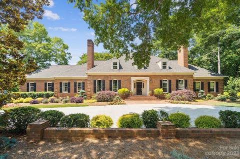 332 Deauville Rd, Statesville, NC 28625
