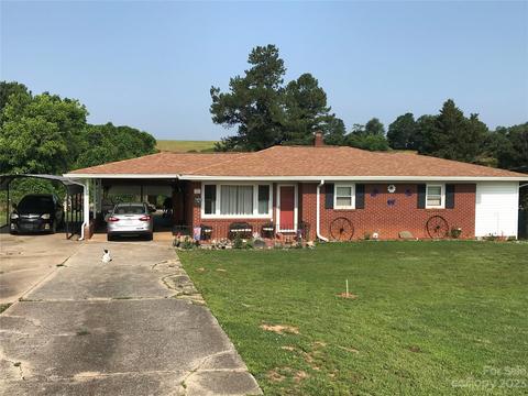 201 Baxter Cemetery Rd, Forest City, NC 28043