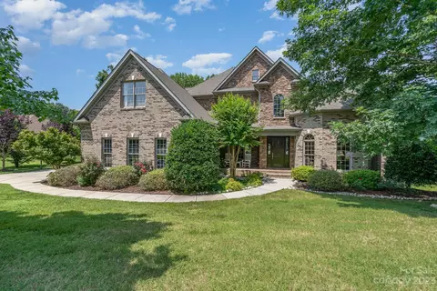 579 Morning Glory Ct, Lake Wylie, SC 29710