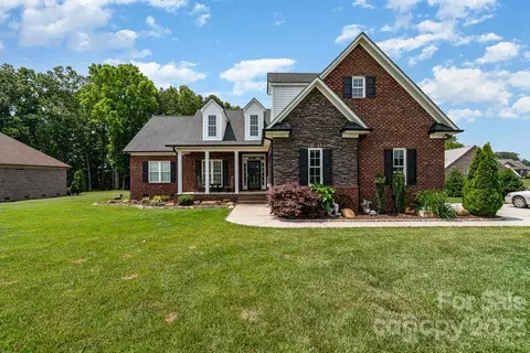 1906 Scuffle Hill Dr, Monroe, NC 28110 photo 2