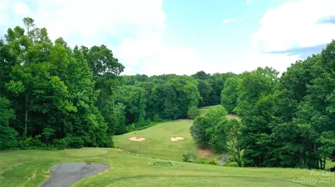 3842 W Nine Ne Dr NE, Conover, NC 28613