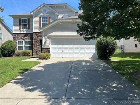 10808 Whithorn Way, Charlotte, NC 28278