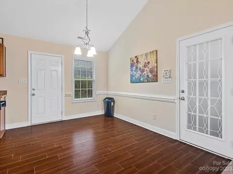 2002 Laurel Creek Ln, Monroe, NC 28110 photo 9