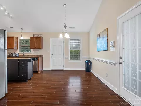 2002 Laurel Creek Ln, Monroe, NC 28110 photo 8