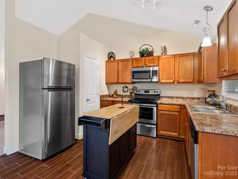 2002 Laurel Creek Ln, Monroe, NC 28110 photo 7