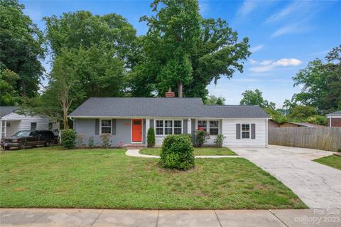 2221 Dickens Ave, Charlotte, NC 28208