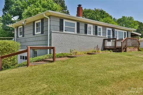 23 Holbrook Rd, Candler, NC 28715 photo 1