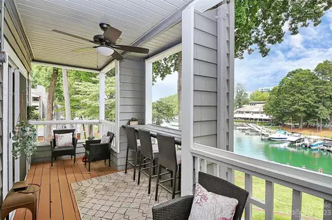 205 Northwest Dr, Davidson, NC 28036