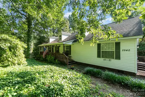 2940 Cobby Creek Ct, Clover, SC 29710