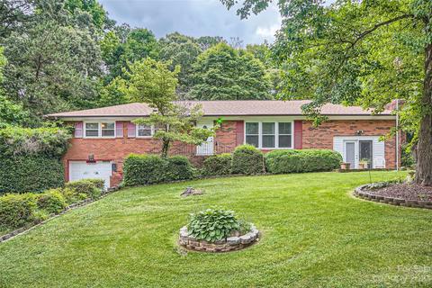 4801 Club View Dr, Concord, NC 28025