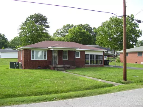 519 Plymouth St, Kannapolis, NC 28083