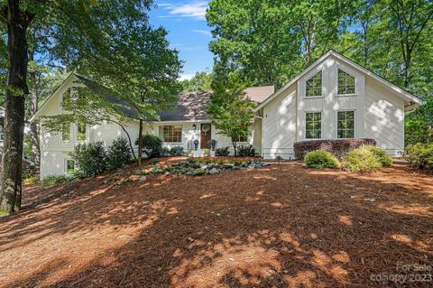 5113 Mcalpine Farm Rd, Charlotte, NC 28226